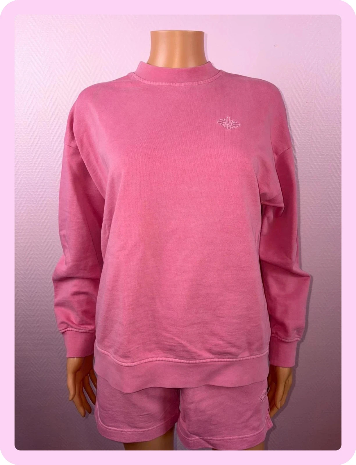 Conjunto de 3 piezas con pantalones cortos, camiseta y sudadera thecoutureclub – photo 9